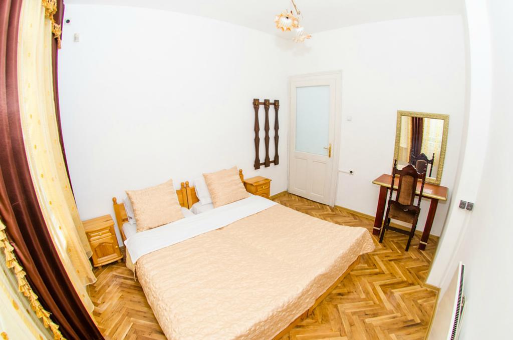 Central Guesthouse Five Corners Sofía Habitación foto